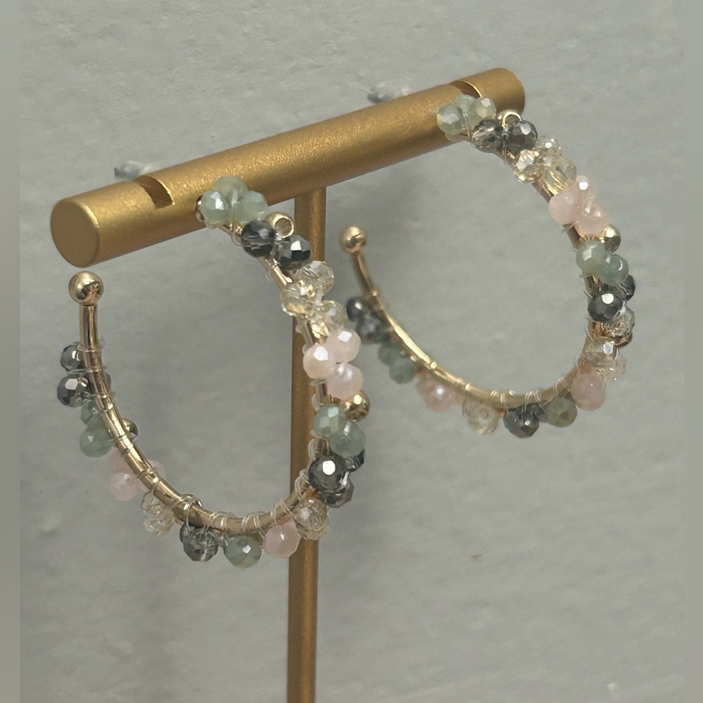 Elegant Gold and Multicolor Beaded Hoop Earrings - Picture 4 of 4